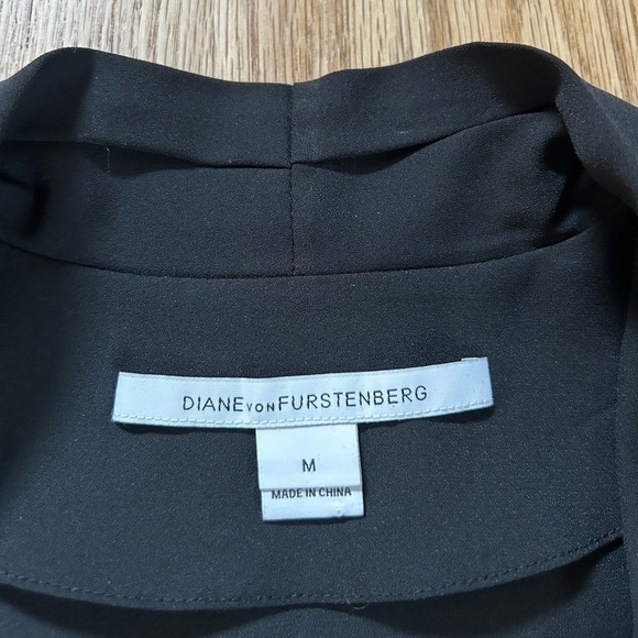 DIANE VON FURSTENBERG reagan drapey sleeveless blouse top black size M - Picture 4 of 10